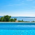 Traumhaftes Nur 600 Meter Zum Sandstrand Mit Gym, Meerblick, Pool Lägenhet