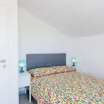 Lägenhet Traumhaftes Nur 600 Meter Zum Sandstrand Mit Gym, Meerblick, Pool Crikvenica
