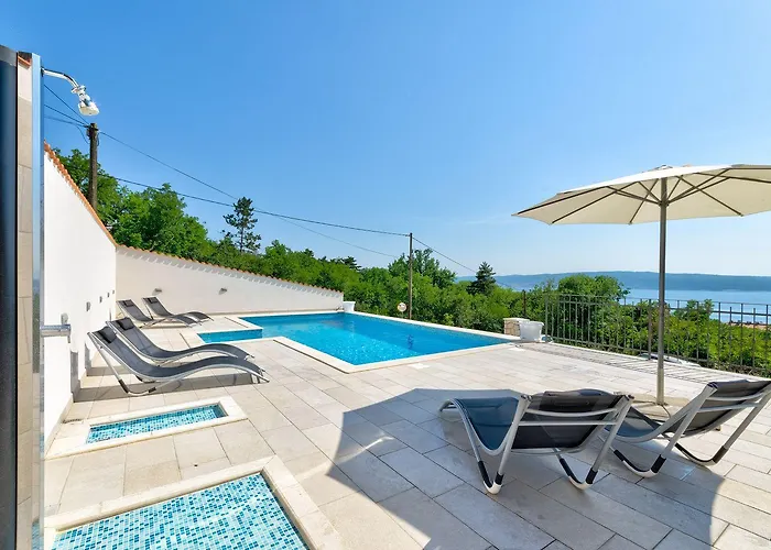 Apartamento Traumhaftes Nur 600 Meter Zum Sandstrand Mit Gym, Meerblick, Pool Crikvenica