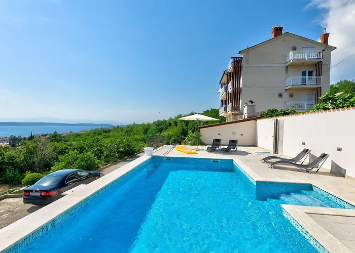 Lejlighed Traumhaftes Nur 600 Meter Zum Sandstrand Mit Gym, Meerblick, Pool Crikvenica