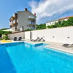 Traumhaftes Nur 600 Meter Zum Sandstrand Mit Gym, Meerblick, Pool Apartman *