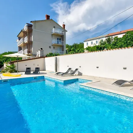 Traumhaftes Nur 600 Meter Zum Sandstrand Mit Gym, Meerblick, Pool Lejlighed *