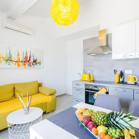 Traumhaftes Nur 600 Meter Zum Sandstrand Mit Gym, Meerblick, Pool