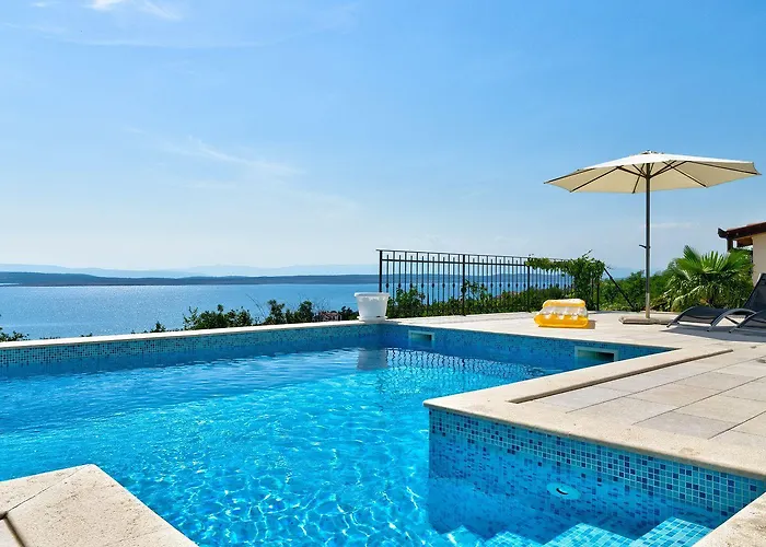 Lejlighed Traumhaftes Nur 600 Meter Zum Sandstrand Mit Gym, Meerblick, Pool Crikvenica