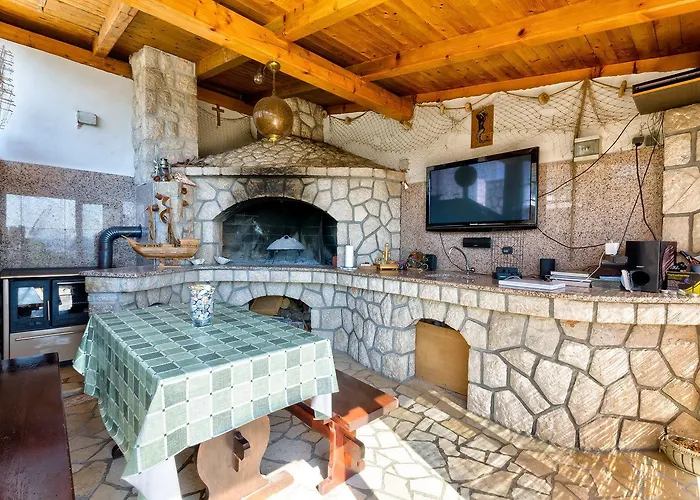 Lejlighed Traumhaftes Nur 600 Meter Zum Sandstrand Mit Gym, Meerblick, Pool Crikvenica